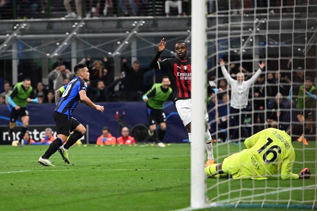 拜仁慕尼黑客场大胜勒沃库森