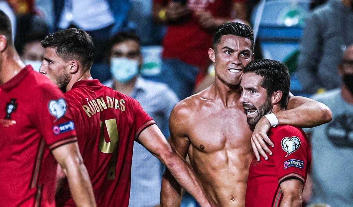 切尔西客场1-3不敌利兹联，终结7场不败，排名跌至第四，利兹联成功跳出降级区。