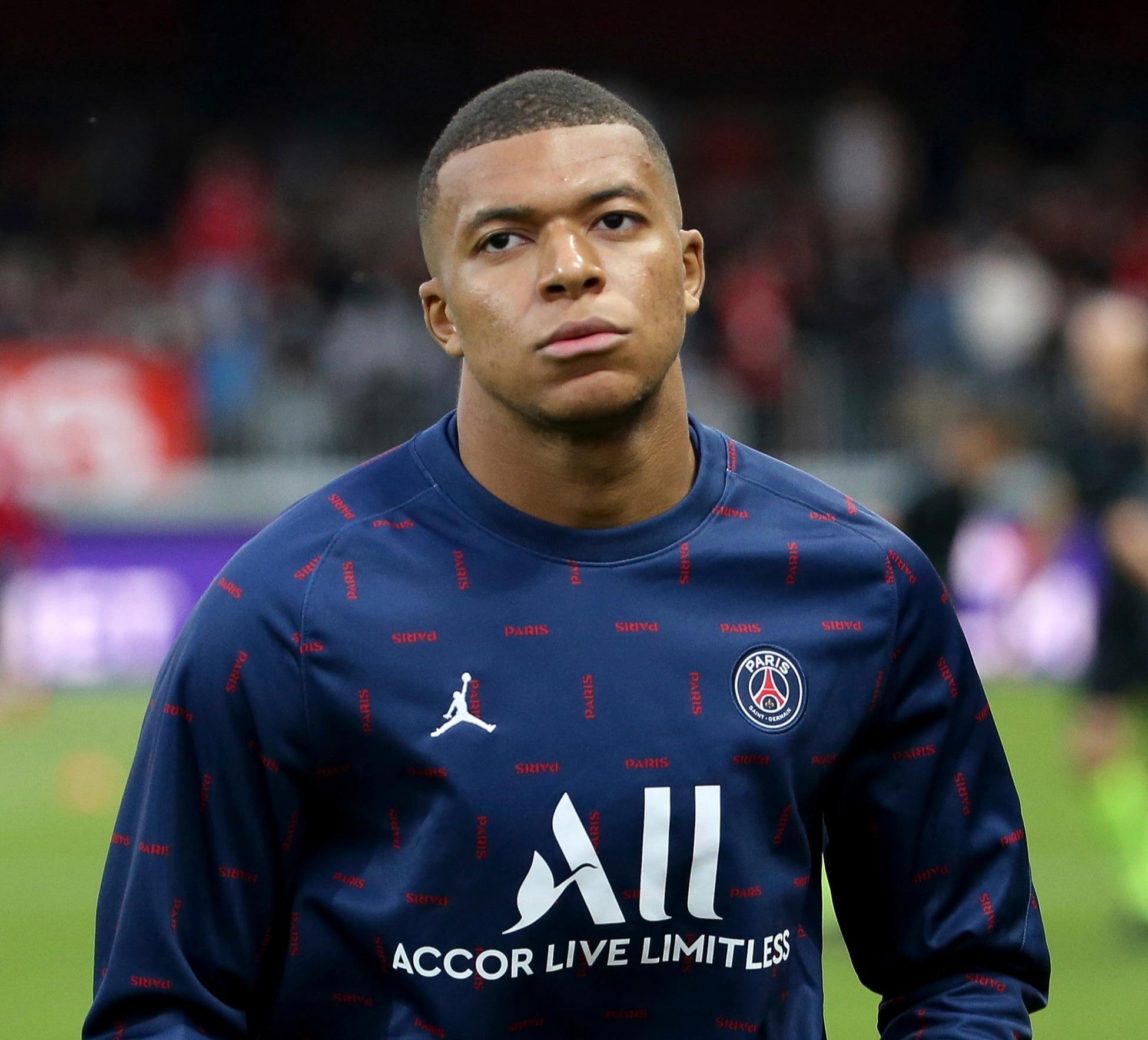 半场战报：门兴0-0莱比锡，比赛沉闷，两支球队总计0射正