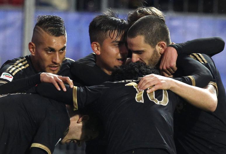 官方：傅明、马济等人组成的裁判组将执法日本vs加纳