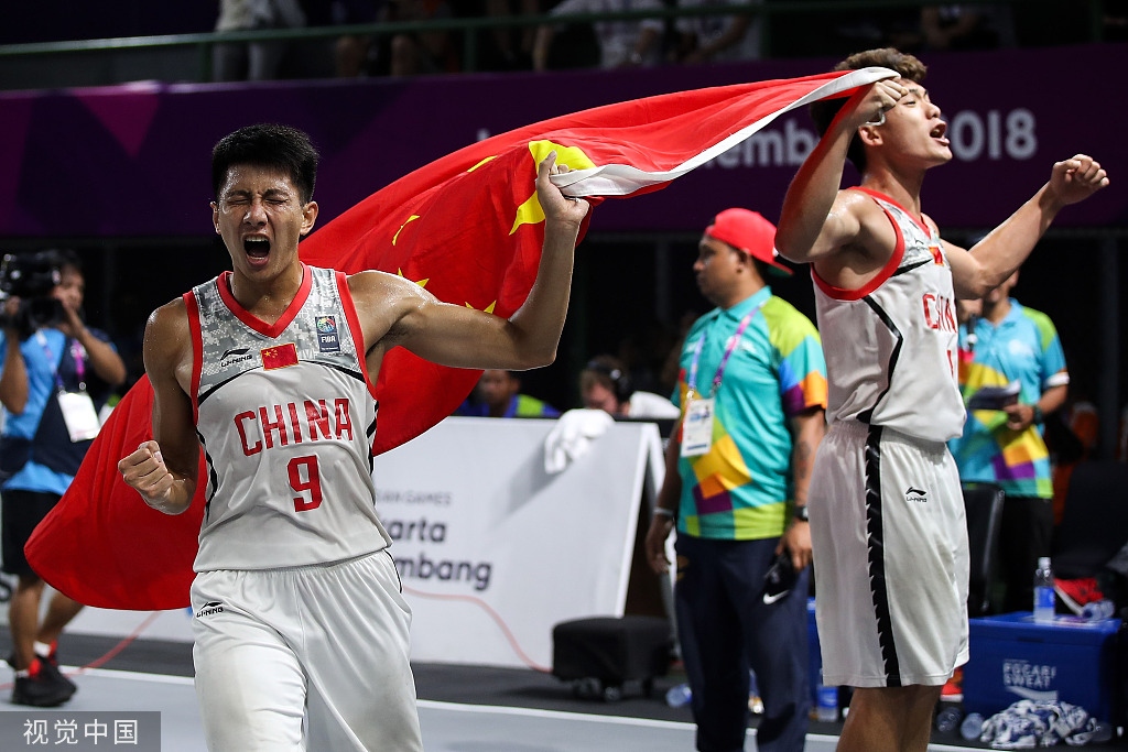 NBA：湖人詹姆斯全场砍下35分