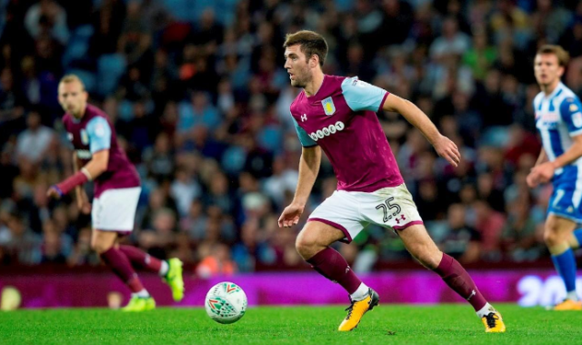 我留下！队报：海斯昨日向尼斯全队宣布将继续执教球队