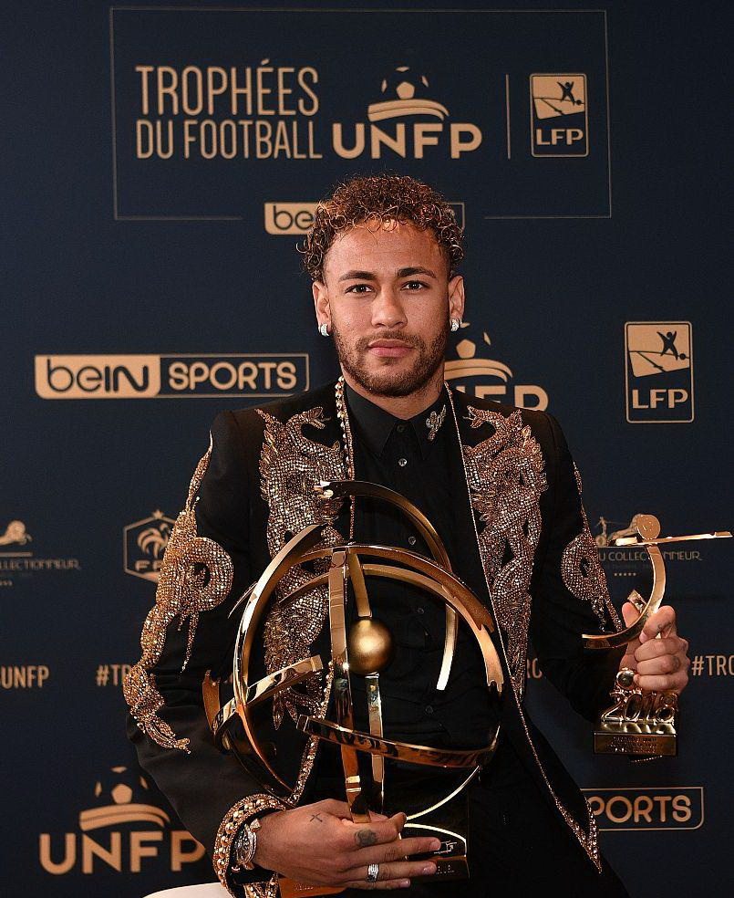 体坛：徐正源的合同是4+3，韦世豪、周定洋续约前景乐观